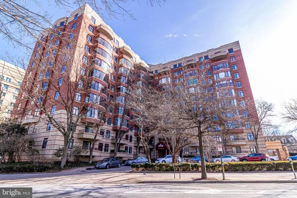 Arlington, VA 22201,2400 CLARENDON BLVD #310