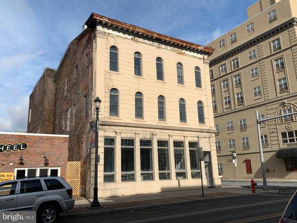 Tamaqua, PA 18252,133 E BROAD ST