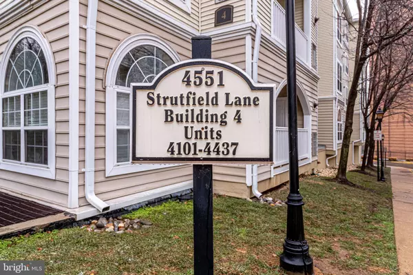 Alexandria, VA 22311,4551 STRUTFIELD LN #4117