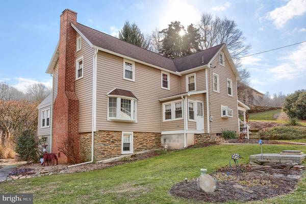 5894 BRENNEMAN DR, Stewartstown, PA 17363