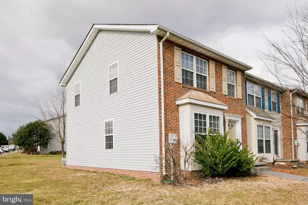 401 CHATHAM SQ, Winchester, VA 22601