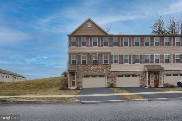 362 WEATHERSTONE DR #45, New Cumberland, PA 17070