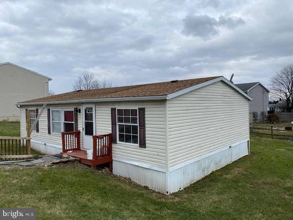 1065 PARK RD, Blandon, PA 19510