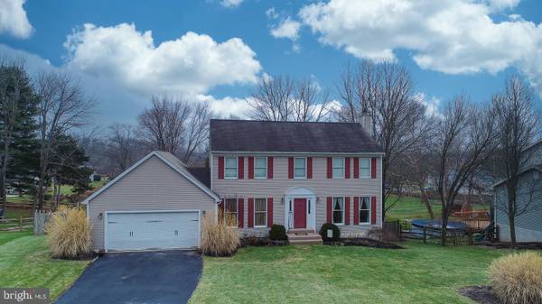 2368 NOEL CIR, Pottstown, PA 19464