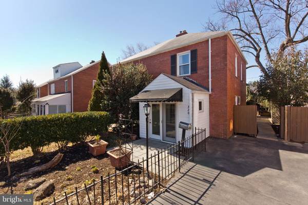 320 S VEITCH ST, Arlington, VA 22204