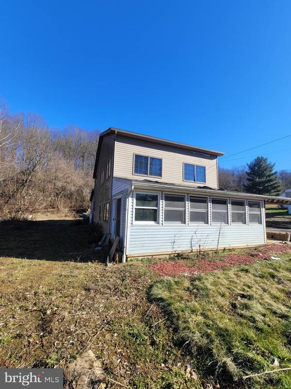 Glen Rock, PA 17327,1734 HAMETOWN RD