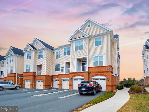 23315 MILLTOWN KNOLL SQ #118, Ashburn, VA 20148