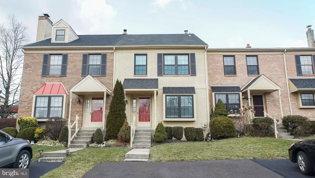 537 BASSETT LN, Norristown, PA 19403