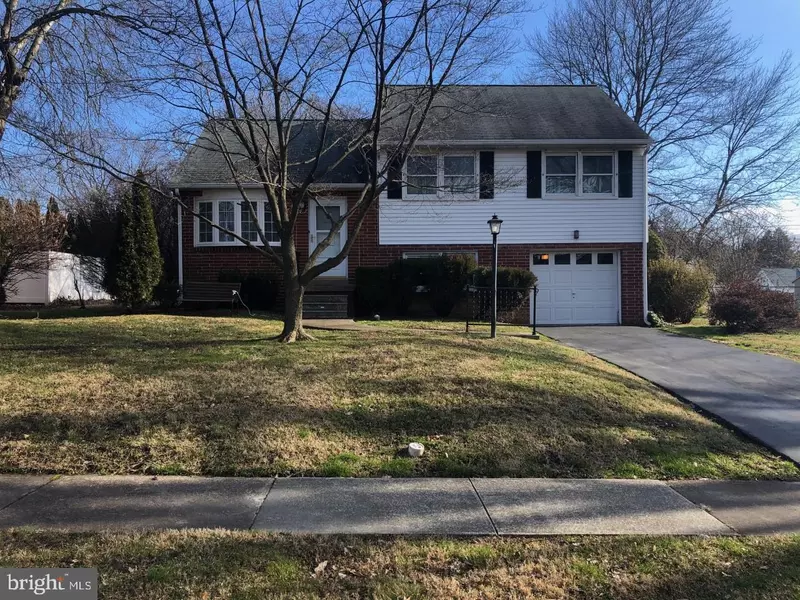 2621 SHERWOOD DR, Wilmington, DE 19808