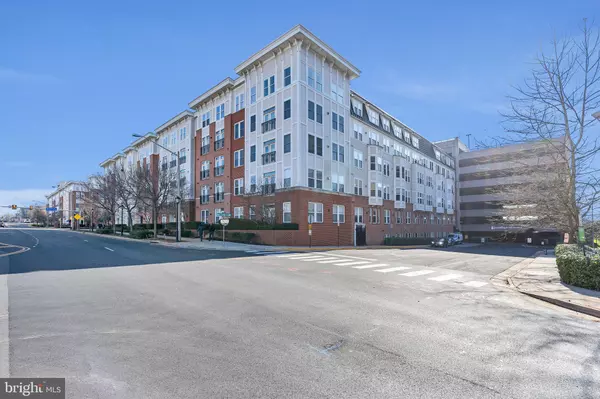 Fairfax, VA 22031,2665 PROSPERITY AVE #340