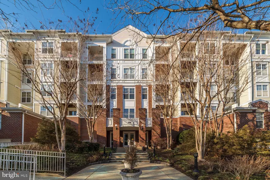 1641 INTERNATIONAL DR #304, Mclean, VA 22102