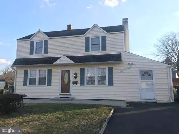 Willow Grove, PA 19090,508 SCHOOL HOUSE LN