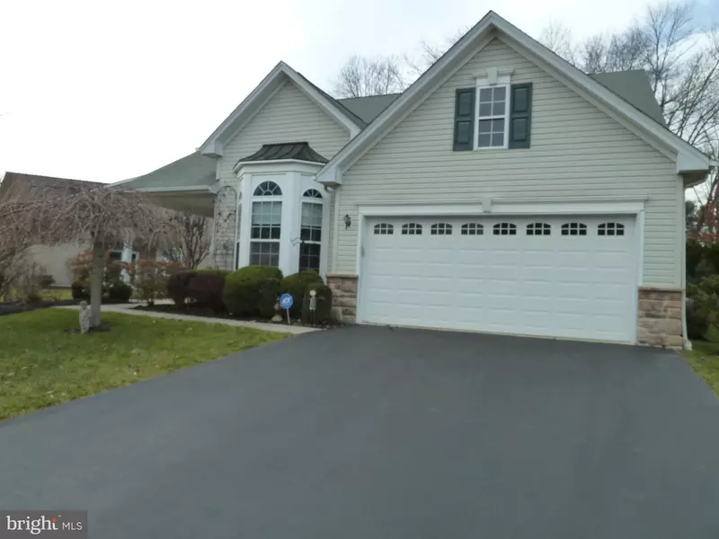 39 BUCKINGHAM DR, Pennington, NJ 08534