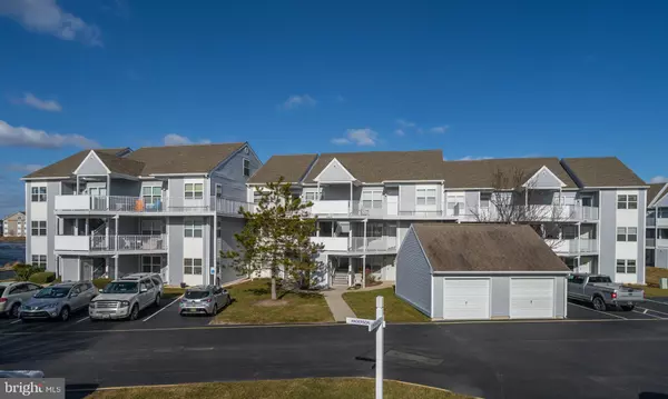 Ocean View, DE 19970,30406 ANDERSON DR #111