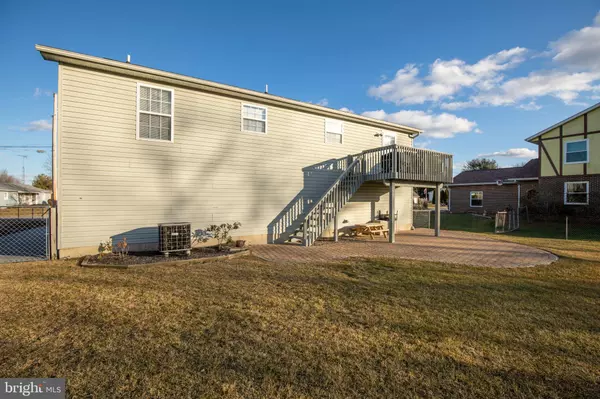 Martinsburg, WV 25404,210 PICTURE MOUNTAIN DR