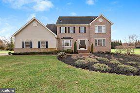 8 STIRLING WAY, Lumberton, NJ 08048