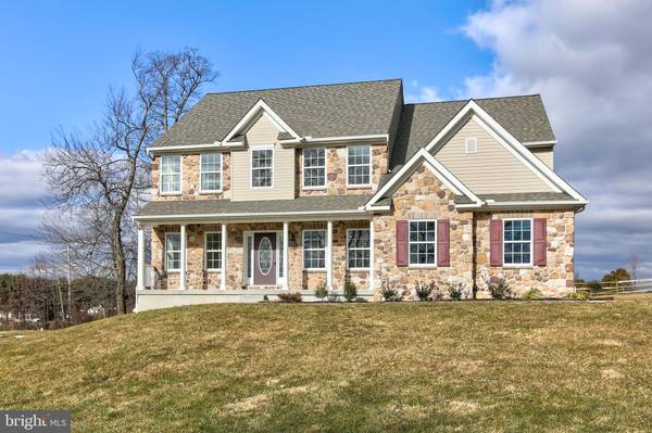 100 BUTTERCUP DR, Oxford, PA 19363