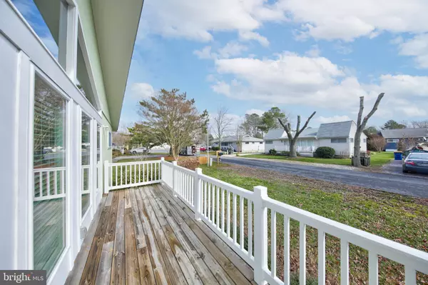 Bethany Beach, DE 19930,696 FENWOOD CT