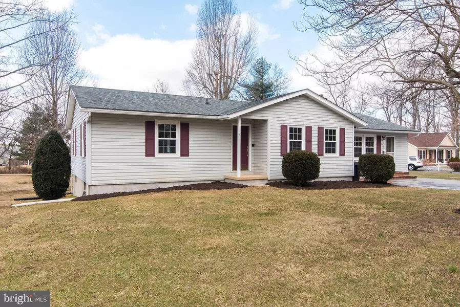 51 PACKETT DR, Charles Town, WV 25414