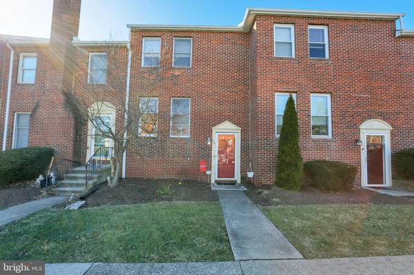 54 N FAIRFAX VLG, Harrisburg, PA 17112