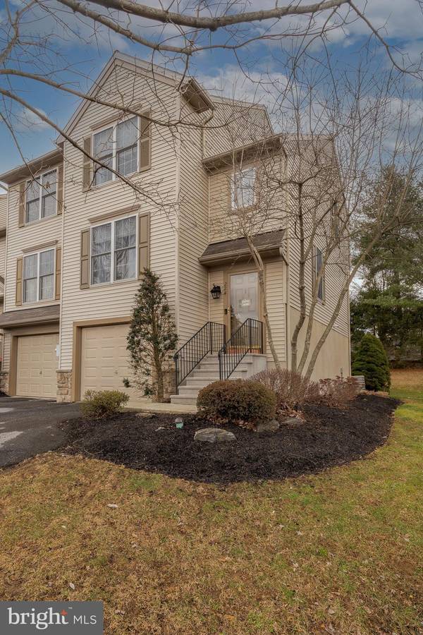 224 BANYAN CIRCLE DR, Lancaster, PA 17603