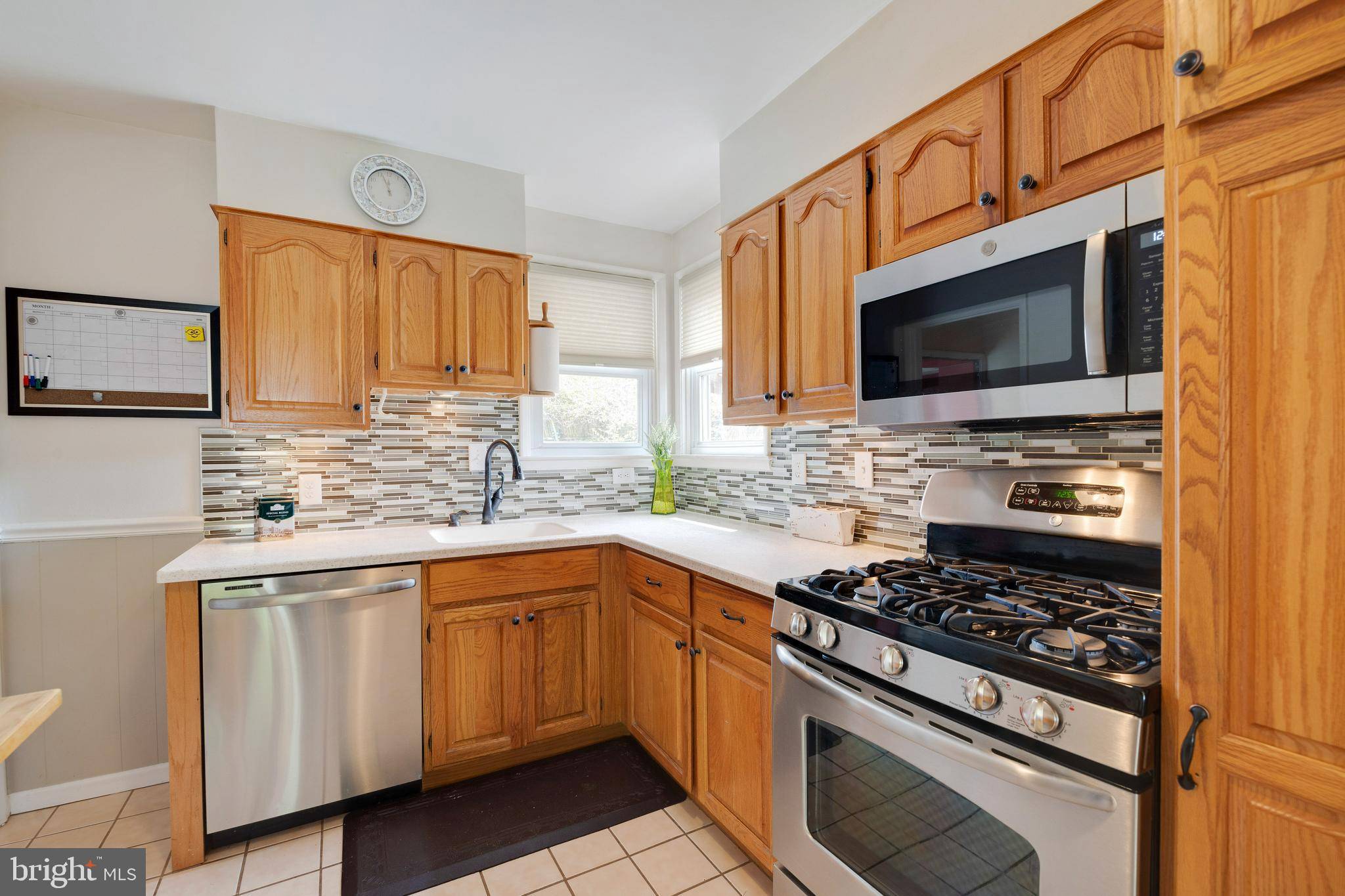 Linthicum Heights, MD 21090,305 CHEDDINGTON RD