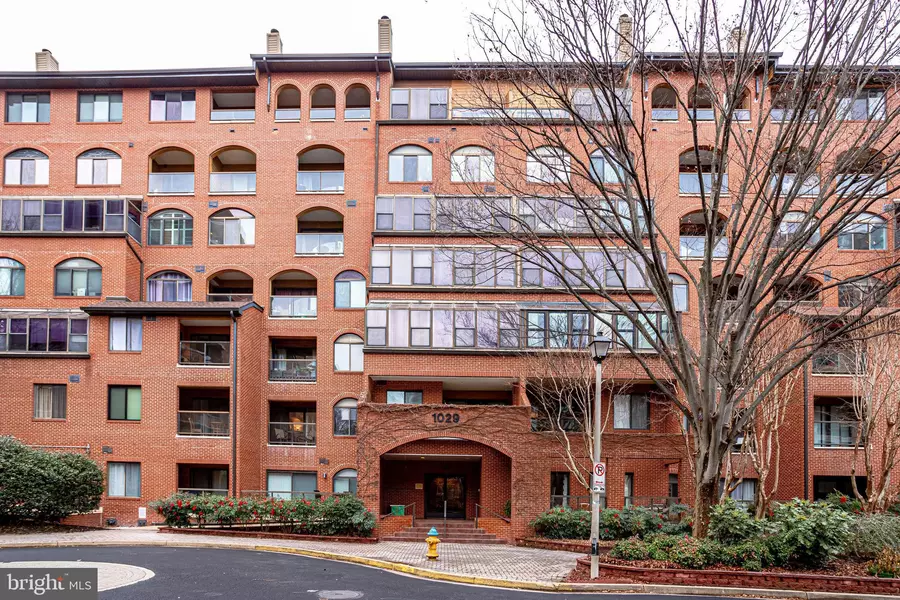 1029 N STUART ST #209, Arlington, VA 22201