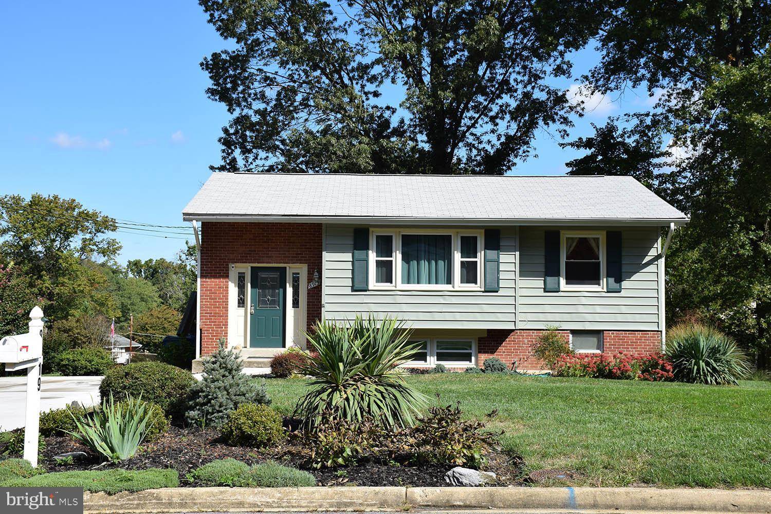 8919 SYLVANIA ST, Lorton, VA 22079