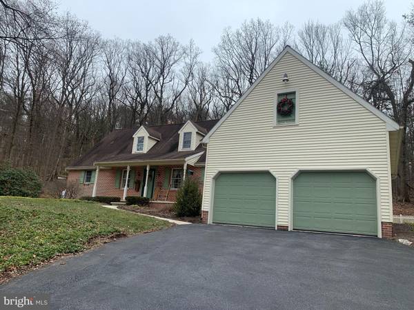 306 SPRING HILL LN, Lebanon, PA 17042