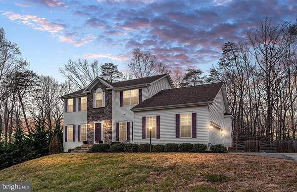 10 TOWERING OAKS DR, Fredericksburg, VA 22405