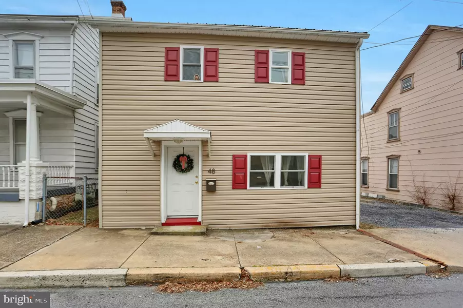 48 E NORTH ST, Waynesboro, PA 17268