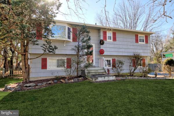 32 GREENBROOK DR, East Windsor, NJ 08512