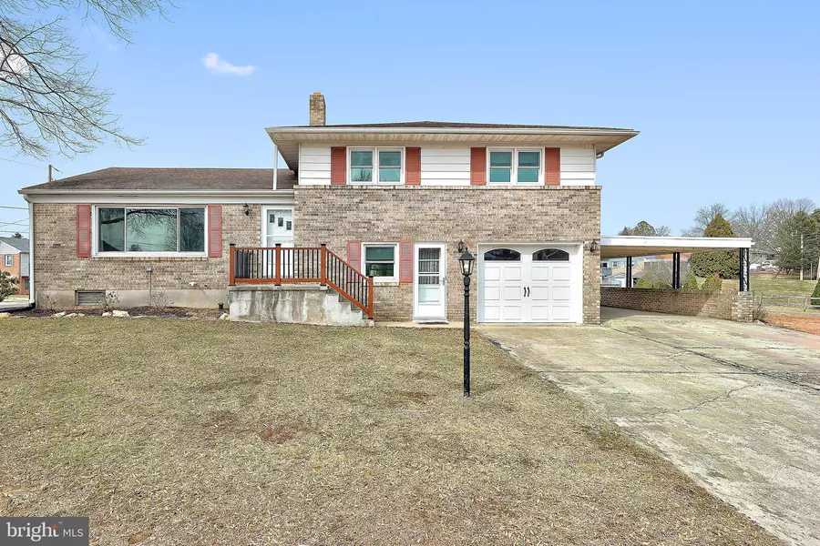 1791 SAPPHIRE RD, York, PA 17408