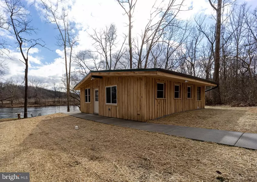 211 FISHERMANS LN, Luray, VA 22835