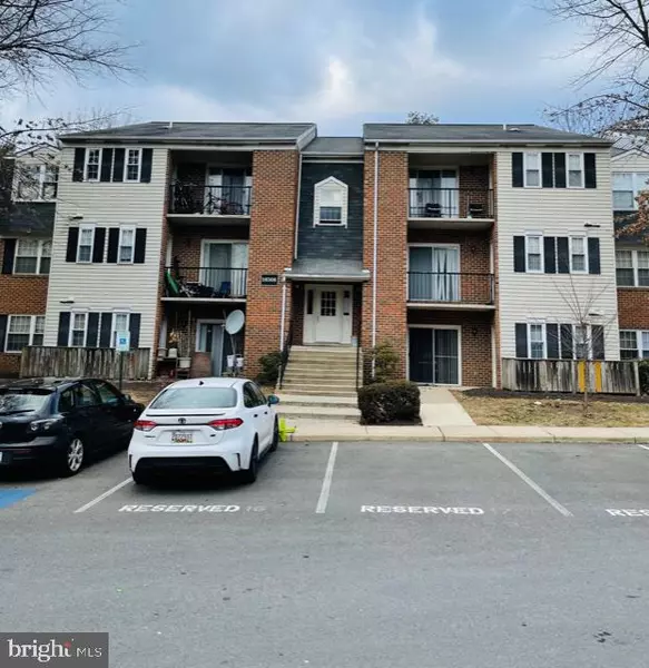 18308 STREAMSIDE DR #104, Gaithersburg, MD 20879