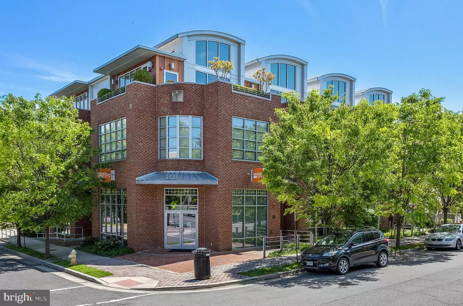 2731 MOUNT VERNON AVE #201, Alexandria, VA 22301