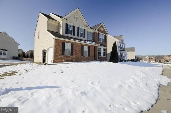 201 STRATHMORE WAY W, Martinsburg, WV 25403