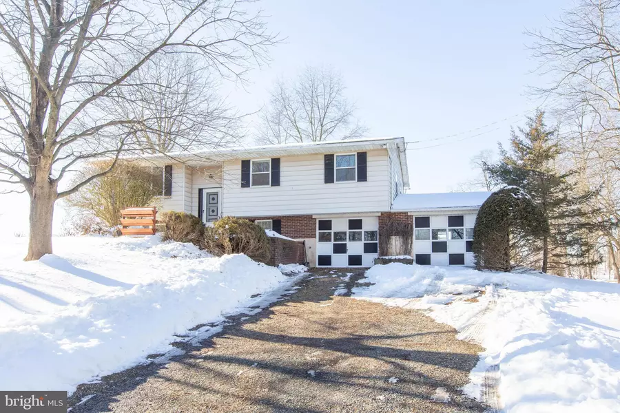 122 TOWNSHIP LINE RD, Gilbertsville, PA 19525