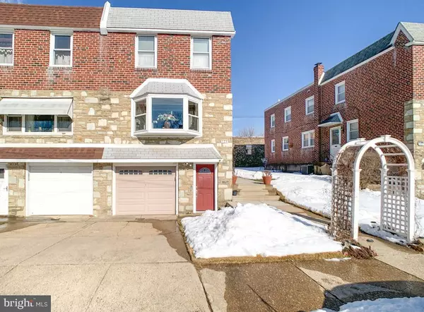 Philadelphia, PA 19111,723 RIPLEY PL