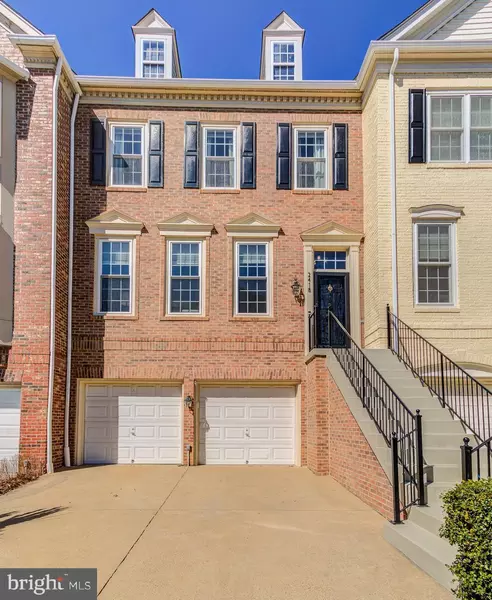 2418 GRETTER PL, Alexandria, VA 22311