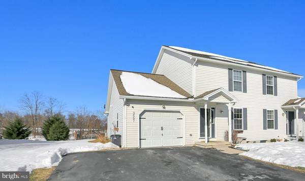 3657 MOUNTAIN SHADOW DR, Fayetteville, PA 17222