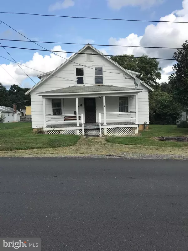 134 CHIPLEY LN, Moorefield, WV 26836