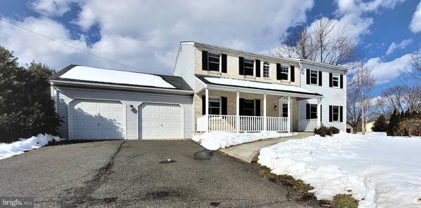 3049 MIDDLE CREEK RD, Gilbertsville, PA 19525