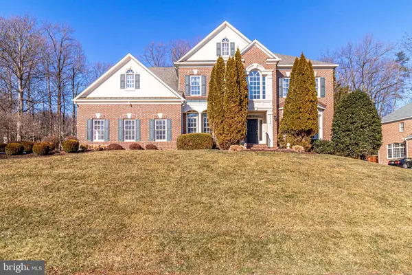 3233 FOXVALE DR, Oakton, VA 22124