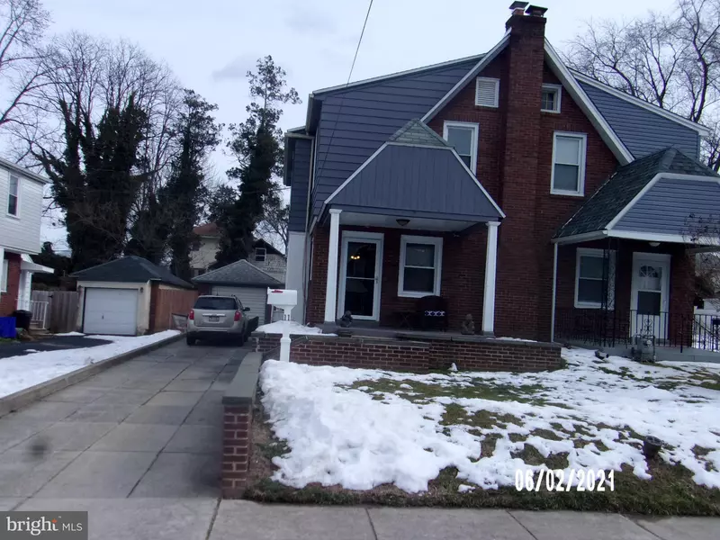 11 W GARRISON RD, Brookhaven, PA 19015