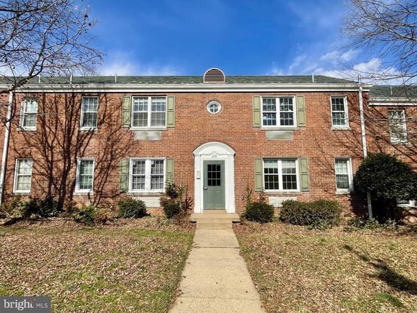 308 ASHBY ST #D, Alexandria, VA 22305