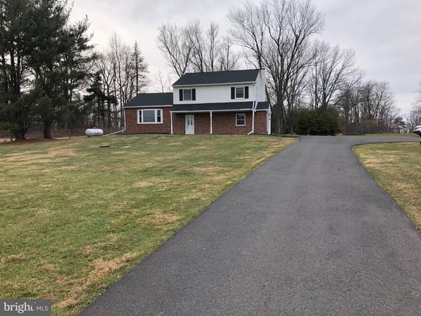 2340 HILL RD, Perkiomenville, PA 18074