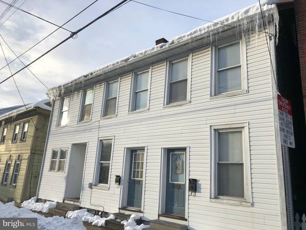 125-127-129 W MAIN AVE, Myerstown, PA 17067