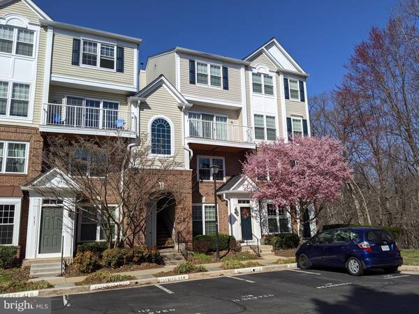 6045 TERRAPIN PL #303, Alexandria, VA 22310