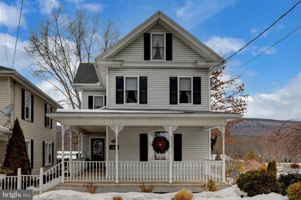 823 MAIN ST, Lykens, PA 17048